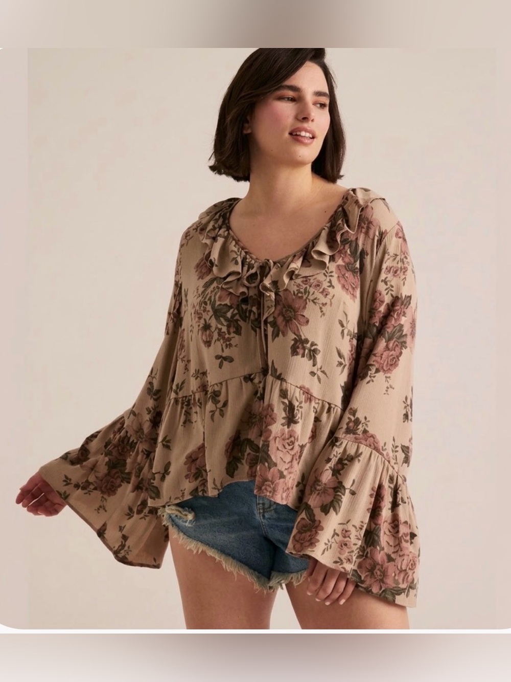 Festi Torrid Women 4 26 4X Floral Ruffle Neck Bell Sleeve Boho Peplum Top Blouse